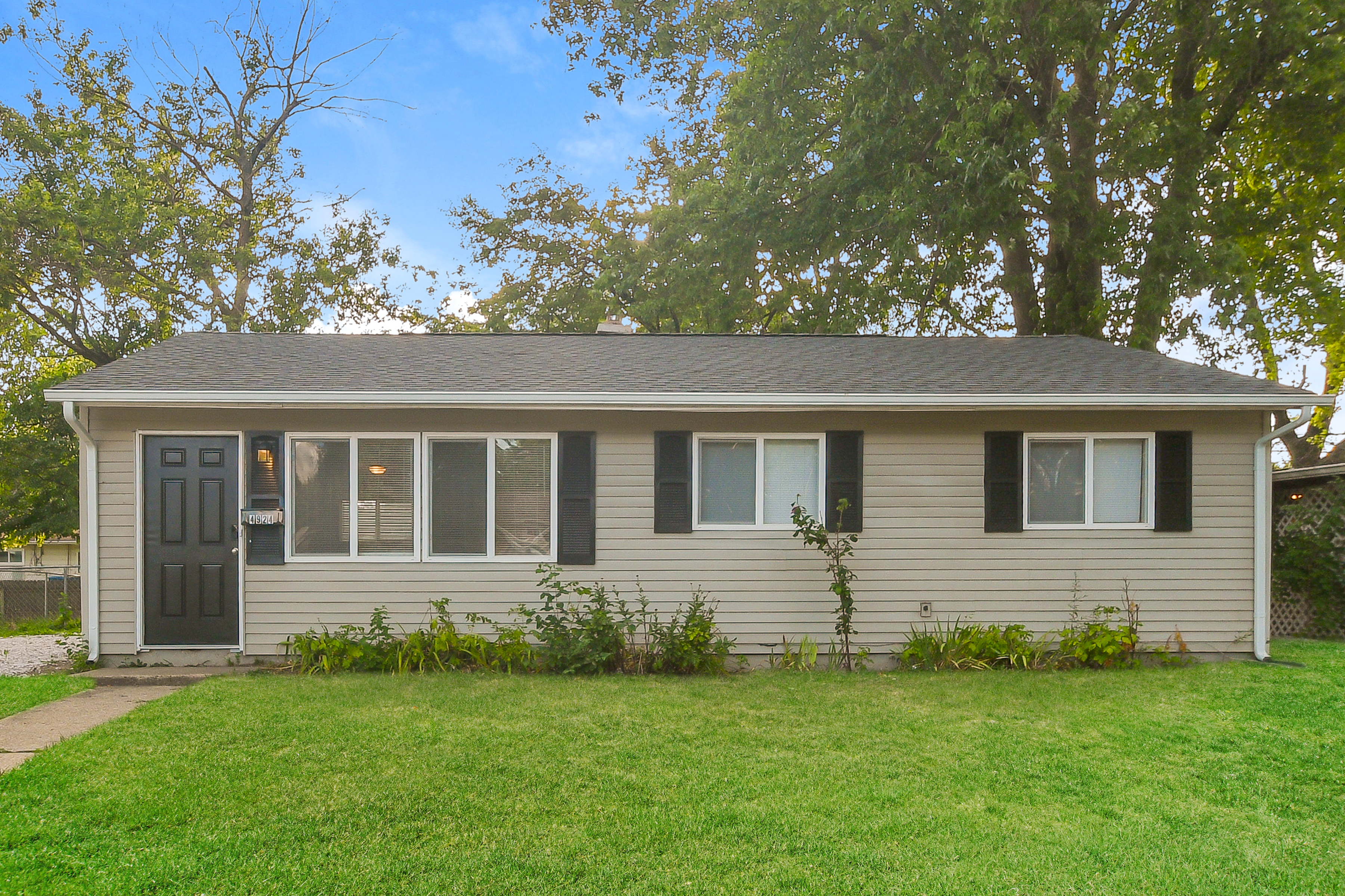 4924 Leone Dr Indianapolis, IN 46226